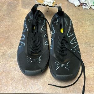 Men’s water shoes